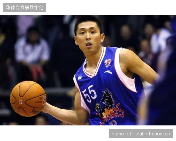 胡雪峰以单场10次抢断的防守表现,达成CBA历史上首次个人“四双”成就 胡雪峰以单场10次抢断的防守表现,达成CBA历史上首次个人“四双”成就